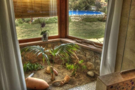 Bathroom-and-swimming-pool-mont.jpg