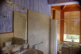 Bathroom-showing-fittings-mont.jpg
