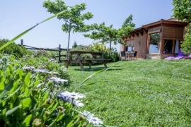 Banc al jardí - casa Costa Brava