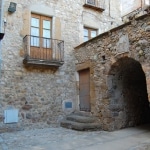 Llado Poble un arc